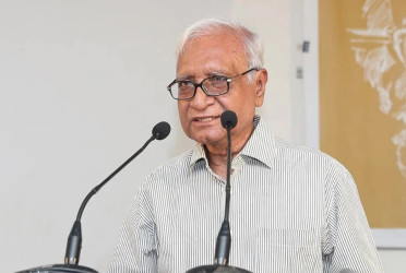 কৌতুক পছন্দ করে ইতিহাস