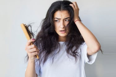 চুল পড়া কমানোর ঘরোয়া উপায়