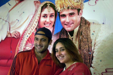 অক্ষয় খান্নার প্রেমে হাবুডুবু খেতেন কারিনা!