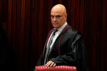 ব্রাজিল সুপ্রিম কোর্টের বিচারকের ওপর থেকে নিষেধাজ্ঞা প্রত্যাহার যুক্তরাষ্ট্রের