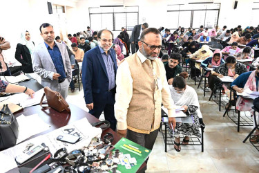 ঢাবির কলা, আইন ও সামাজিক বিজ্ঞান ইউনিটের ভর্তি পরীক্ষা অনুষ্ঠিত