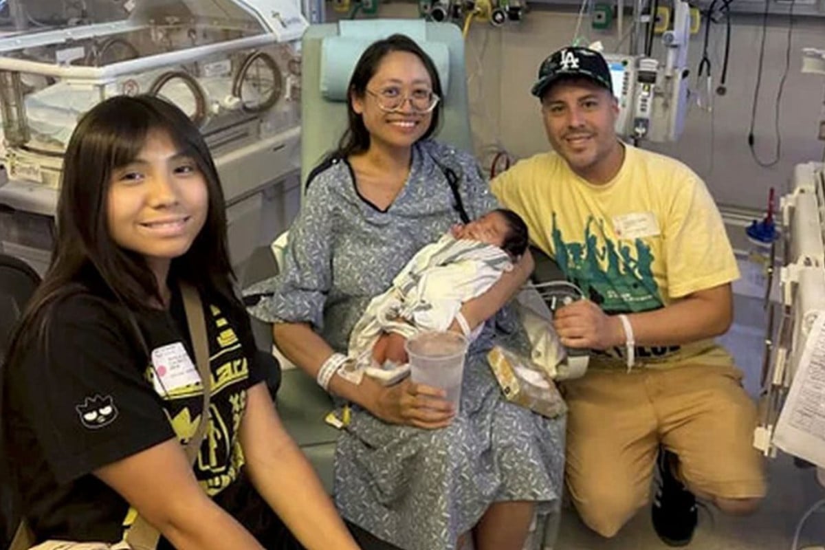 টিউমার ভেবে অস্ত্রোপচার, বেরিয়ে এল জীবিত পরিণত শিশু