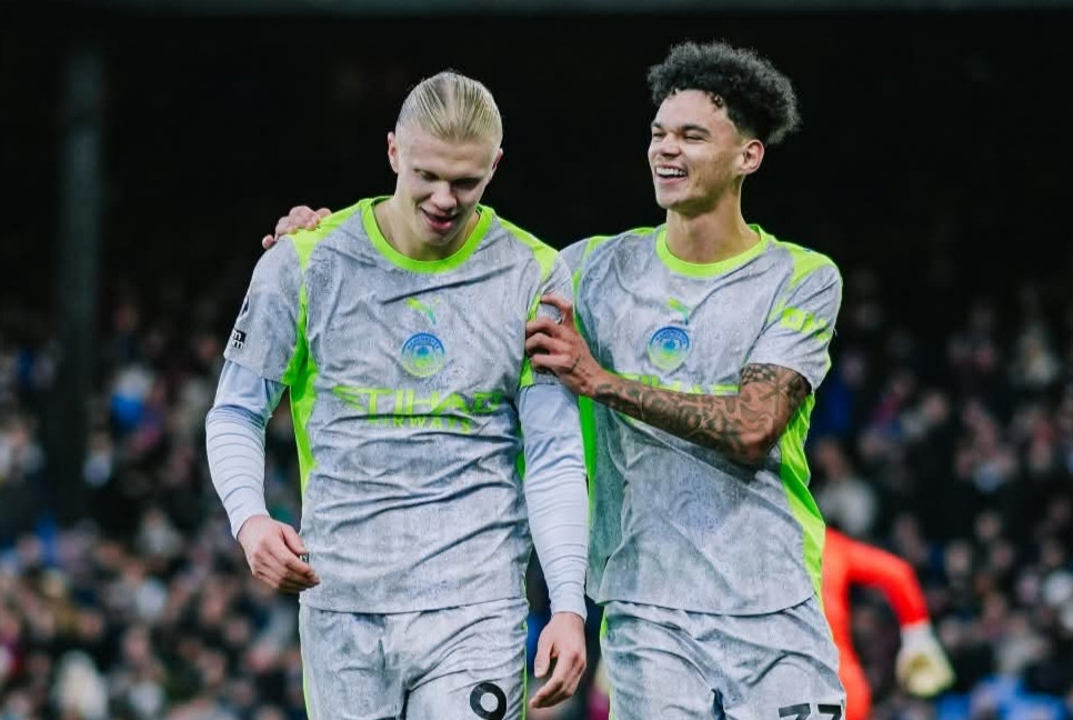 হালান্ডের জোড়া গোলে প্যালেসকে উড়িয়ে দিল সিটি