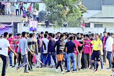 ফুটবল খেলা কেন্দ্র করে দুই গ্রুপের সংঘর্ষে আহত ৫