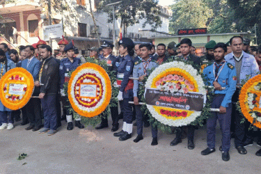 গাইবান্ধায় গভীর কৃতজ্ঞতা ও শ্রদ্ধায় জাতির শ্রেষ্ঠ সন্তানদের স্মরণ