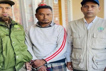 সুন্দরবনে হরিণের মাংসসহ শিকারি আটক