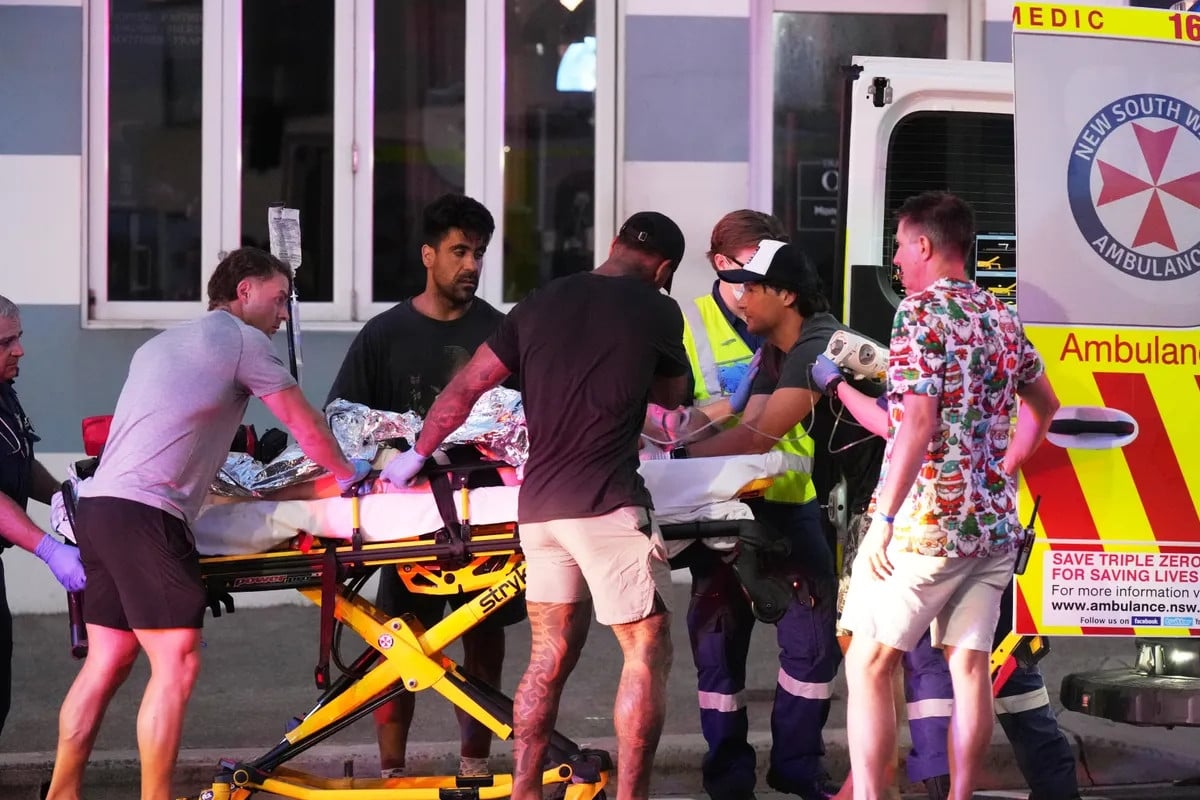 অস্ট্রেলিয়ার বন্দুক হামলা, নিহত বেড়ে ১৬