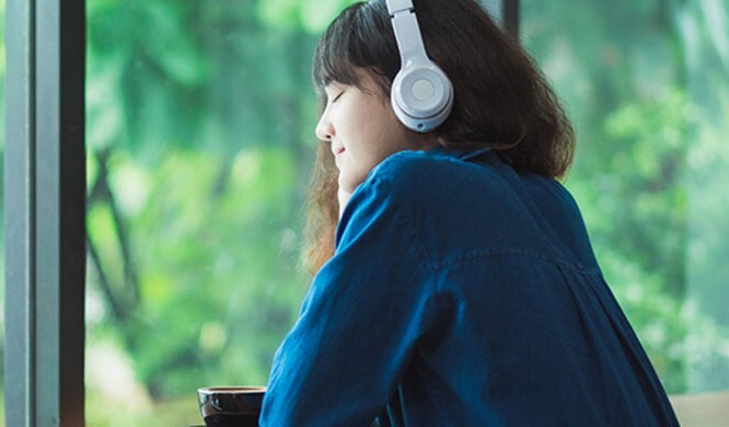 সাধারণ হেডফোনে রিয়েল-টাইম অনুবাদ আনছে গুগল