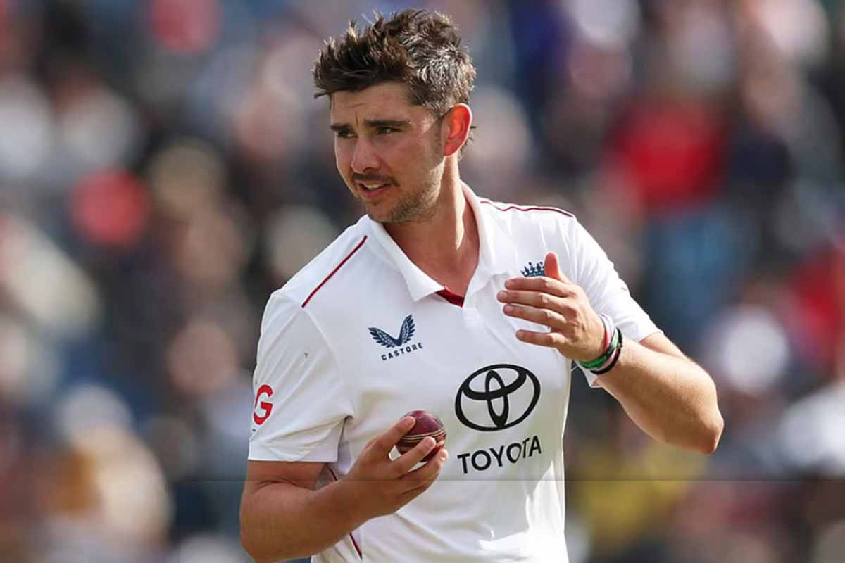 অ্যাডিলেড টেস্ট একাদশে একটি পরিবর্তন আনল ইংল্যান্ড