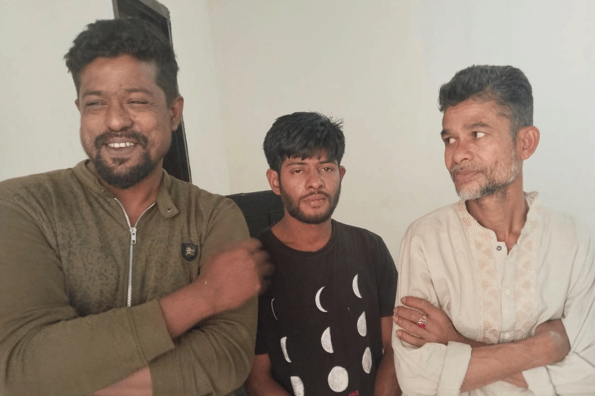 আ.লীগের পক্ষে দেয়ালে লিখনকালে যুবলীগ কর্মীসহ আটক ৩