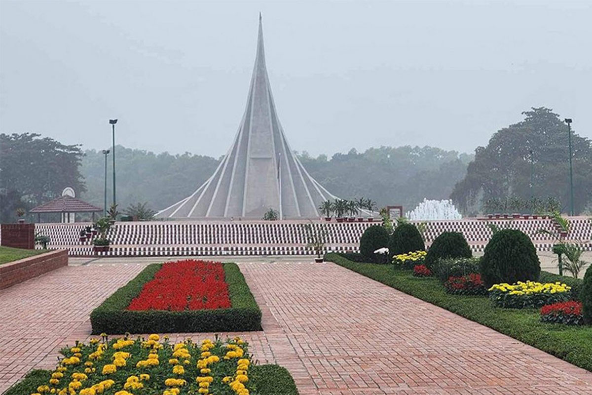 বিজয় দিবসে স্মৃতিসৌধের ফুলের বাগান ক্ষতি না করার অনুরোধ