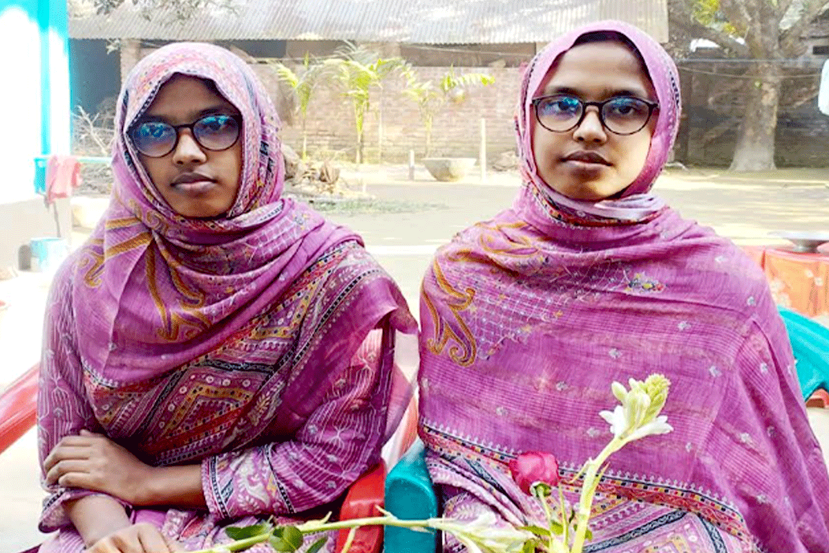 দিনাজপুরে যমজ বোনের সাফল্য, মেডিক্যাল কলেজে ভর্তির সুযোগ