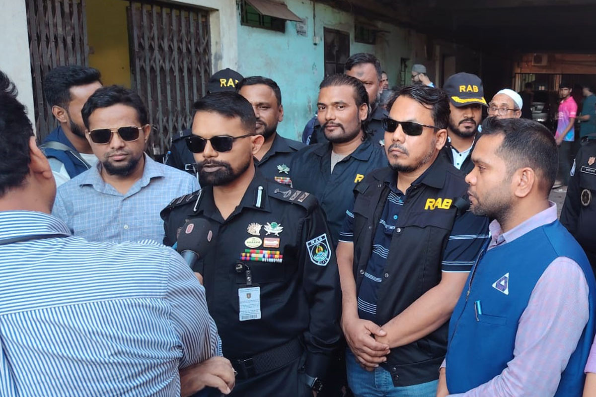 চট্টগ্রামে র‍্যাব–বিএসটিআইয়ের যৌথ অভিযানে ১২ লাখ টাকা জরিমানা
