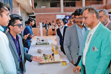 এনইউবির ইইই ফেস্টে উদ্ভাবনের উৎসব