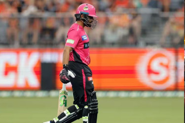 বিগ ব্যাশে অভিষেকেই ব্যর্থ বাবর