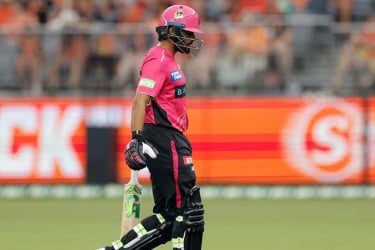 বিগ ব্যাশে অভিষেকেই ব্যর্থ বাবর