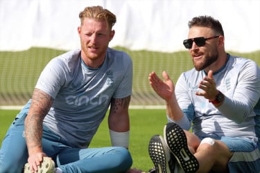 চাপে পড়েও শিষ্যদের ওপর আস্থা হারাচ্ছেন না ম্যাককালাম