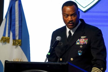 লাতিন আমেরিকায় মার্কিন বাহিনীর নেতৃত্বে থাকা অ্যাডমিরালের পদত্যাগ