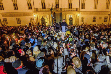 প্রধানমন্ত্রীর পদত্যাগের দাবিতে হাঙ্গেরিতে বিক্ষোভ