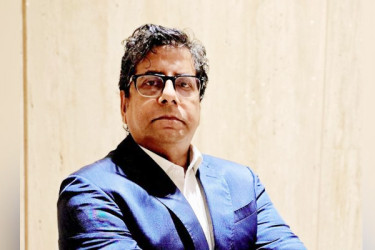 আনিস আলমগীরের বিরুদ্ধে আইনগত ব্যবস্থা প্রক্রিয়াধীন: ডিবি প্রধান