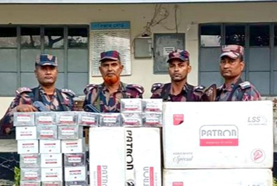 কুলাউড়ায় বিপুল পরিমাণ ভারতীয় সিগারেট জব্দ