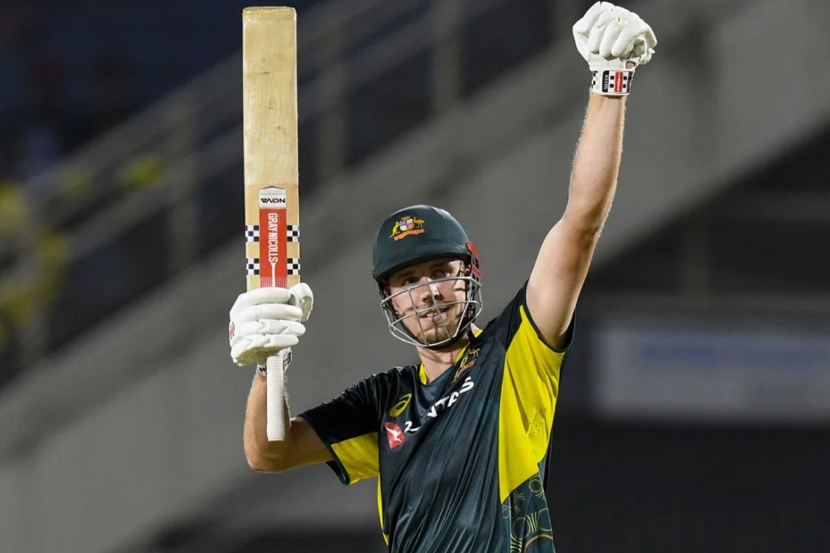 আইপিএল নিলামে ইতিহাস, ২৫ কোটিতে কলকাতায় গ্রিন