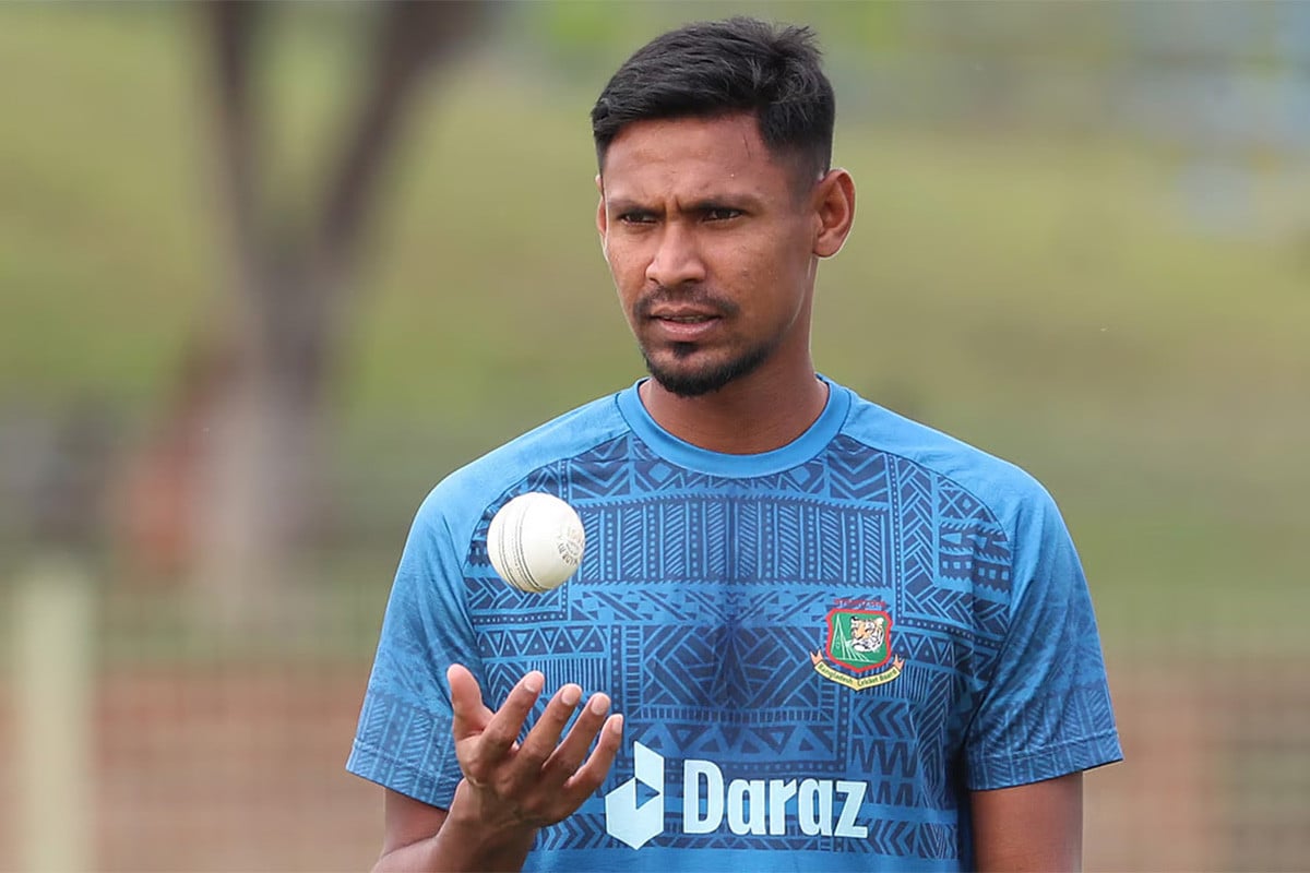 কাড়াকাড়ির পর রেকর্ড মূল্যে কলকাতায় মোস্তাফিজ