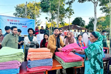শাবিতে শীতার্ত মানুষের মাঝে শীতবস্ত্র বিতরণ