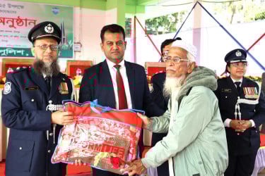 চাঁদপুরে মহান বিজয় দিবসে বীর পুলিশ মুক্তিযোদ্ধাদের সংবর্ধনা