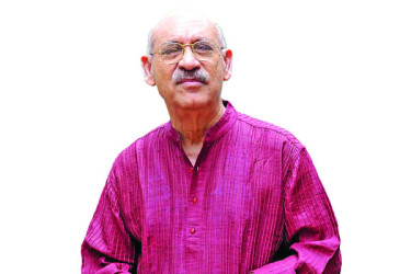 সে যাত্রায় অলৌকিকভাবে বেঁচে যাই