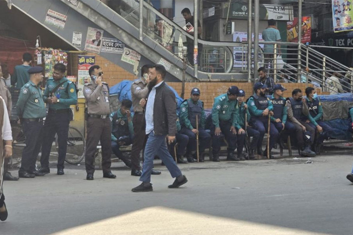 ফার্মগেটে ব্লকেড কর্মসূচি ঘিরে নিরাপত্তা জোরদার