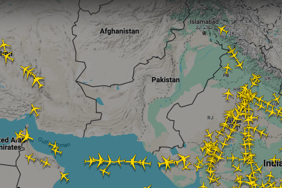 ভারতীয় উড়োজাহাজ চলাচলে নিষেধাজ্ঞার মেয়াদ ফের বাড়ালো পাকিস্তান