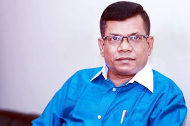 রক্তে কেনা ‘বিজয়’ শুধুই ফায়দা লোটার হাতিয়ার?