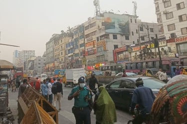 সড়ক ছাড়লেন জুলাই ঐক্যের কর্মীরা, যান চলাচল স্বাভাবিক