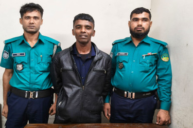 গাজীপুরে ৭০০ পিস ইয়াবাসহ মাদক কারবারি গ্রেফতার