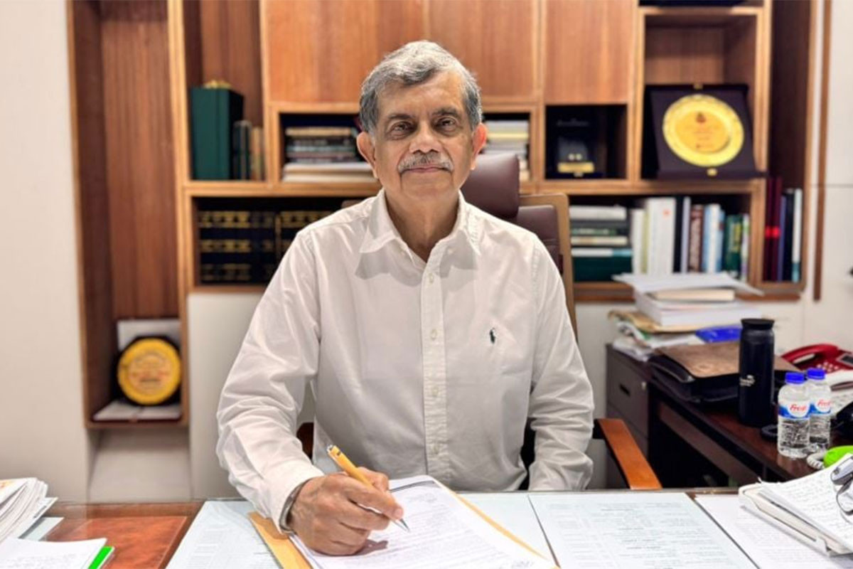 অরাজকতা ও নৈরাজ্য সৃষ্টির অপচেষ্টার ঘটনায় শিক্ষা উপদেষ্টার উদ্বেগ