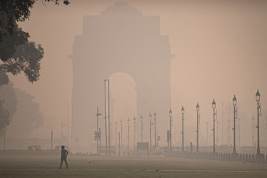 দিল্লিতে ভয়াবহ বায়ুদূষণ