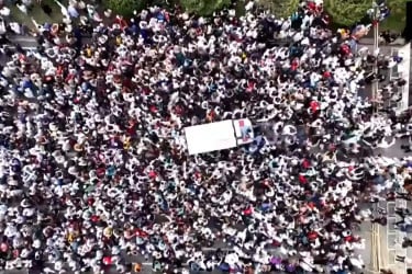 ওসমান হাদিকে সংসদ প্লাজা থেকে অশ্রুসিক্ত বিদায়