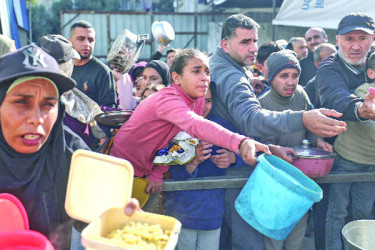 গাজায় ত্রাণ ঢুকতে দিচ্ছে না ইসরায়েল