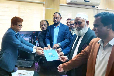 একসঙ্গে মনোনয়ন ফরম সংগ্রহ করলেন সালাম পিন্টু ও টুকু