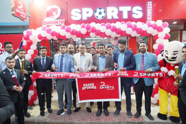 কক্সবাজারে ‘দুরন্ত স্পোর্টস গ্যালারি’র শোরুম চালু