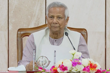 যদি জুলাই সনদ সমর্থন করেন তবে গণভোটে ‘হ‍্যাঁ’ ভোট দিন : প্রধান উপদেষ্টা