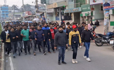 তারেক রহমানের স্বদেশ প্রত্যাবর্তন উপলক্ষে জয়পুরহাটে আনন্দ মিছিল