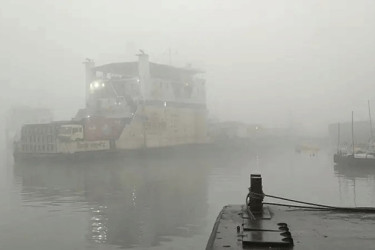 শরীয়তপুর-চাঁদপুর নৌরুটে ফেরি চলাচল বন্ধ