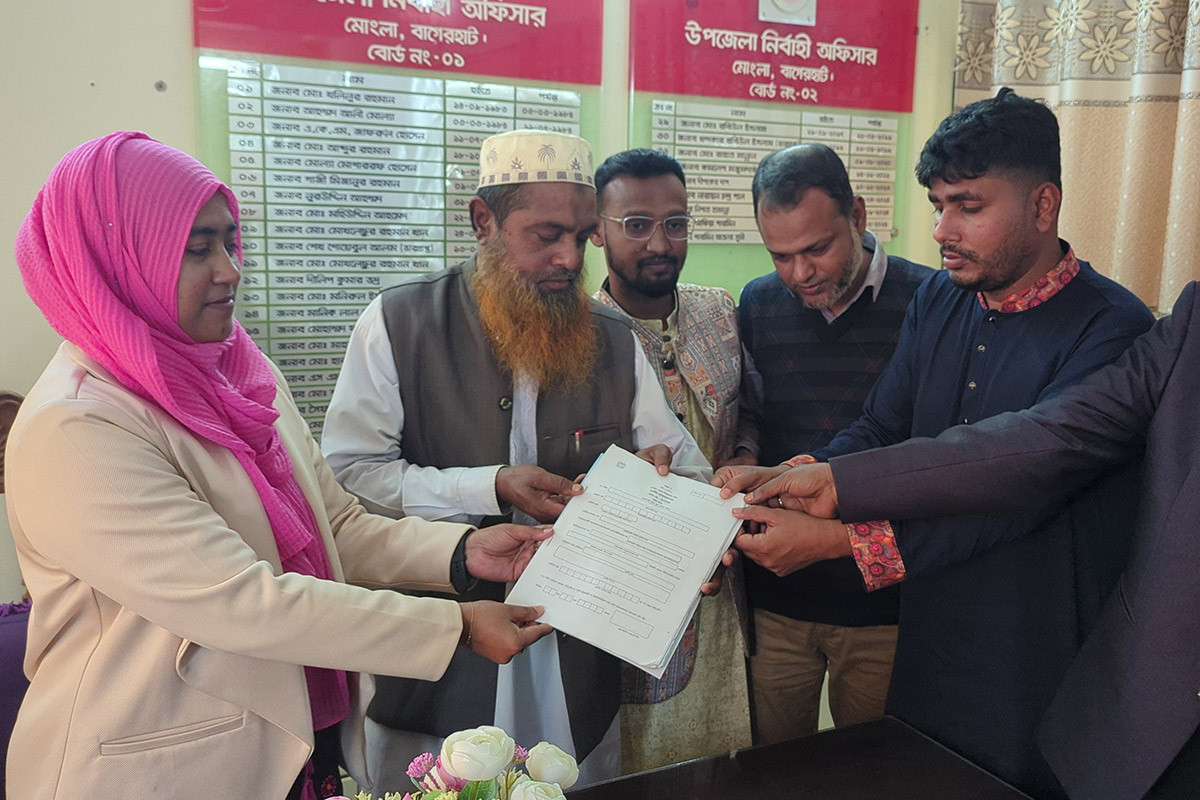 মোংলায় এনসিপি প্রার্থীর মনোনয়নপত্র সংগ্রহ