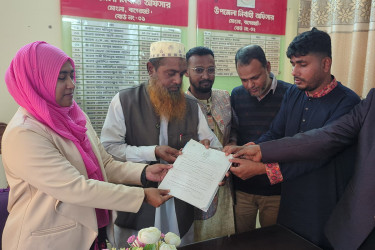 মোংলায় এনসিপি প্রার্থীর মনোনয়নপত্র সংগ্রহ