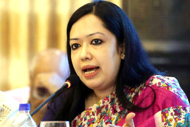 স্বতন্ত্র প্রার্থী হিসেবে মনোনয়নপত্র সংগ্রহ করলেন রুমিন ফারহানা