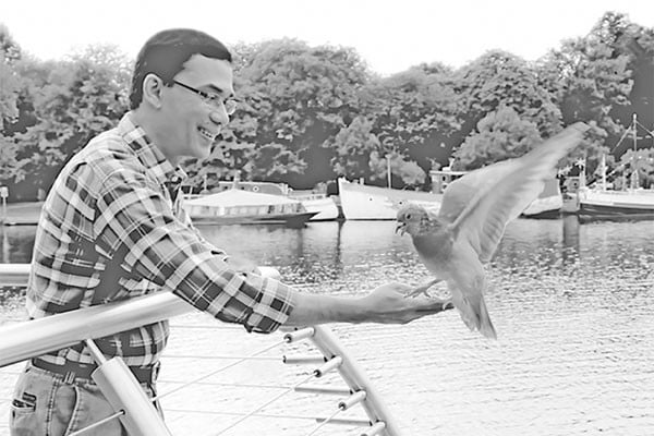 ছবিতে বর্ণাঢ্য জীবন