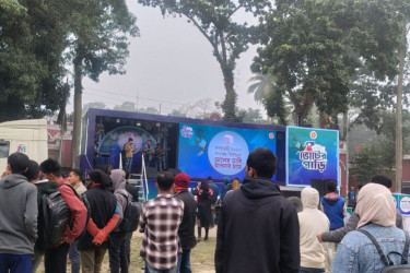 ময়মনসিংহে ভোটের গাড়ির মনোজ্ঞ পরিবেশনা