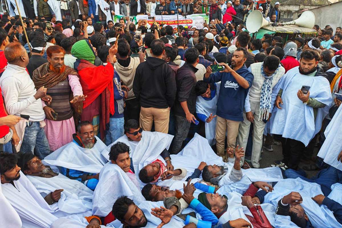 কিশোরগঞ্জ-৫ আসনে বিএনপির প্রার্থী পরিবর্তনের প্রতিবাদে বিক্ষোভ সমাবেশ